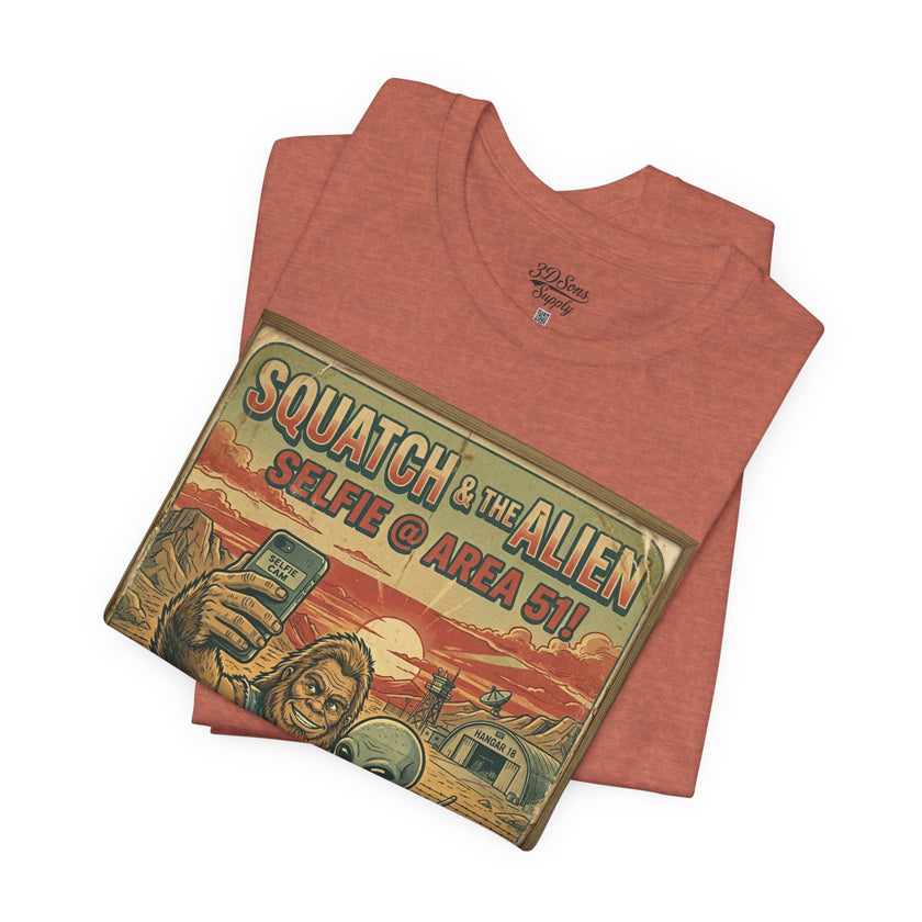 Squatch & The Alien Selfie Area 51,  Bigfoot Alien Poster Shirt