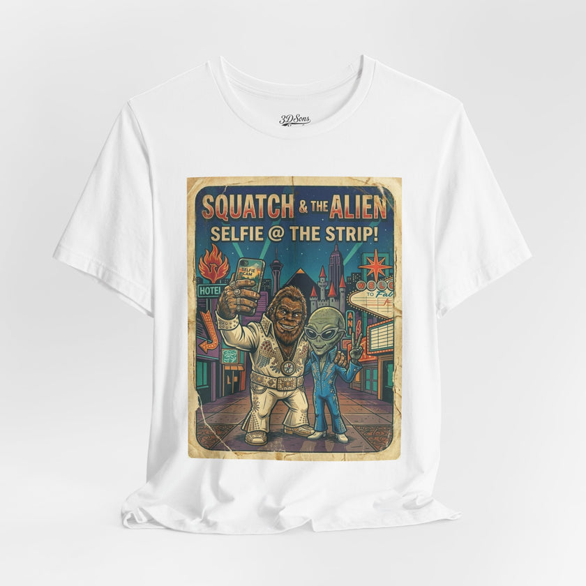 Squatch & The Alien Selfie Viva Las Vegas, Bigfoot Alien Poster Shirt