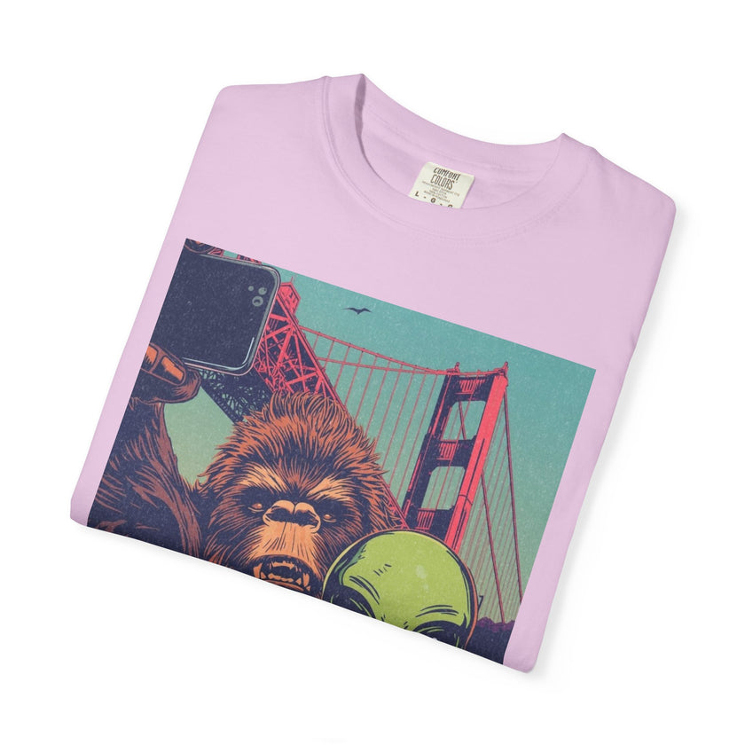 Alien & Bigfoot Golden Gate Bridge T-Shirt — San Francisco UFO & Cryptid Tee