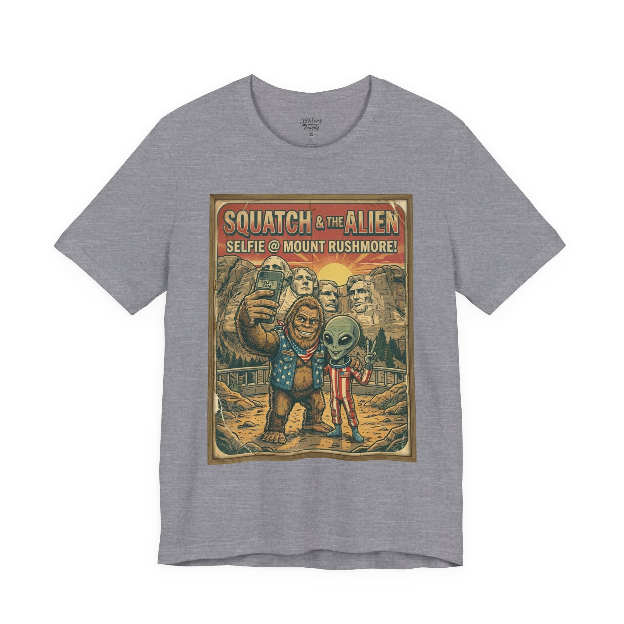 Squatch & The Alien Selfie Mount Rushmore, Bigfoot Alien Poster Shirt