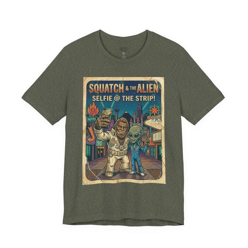 Squatch & The Alien Selfie Viva Las Vegas, Bigfoot Alien Poster Shirt