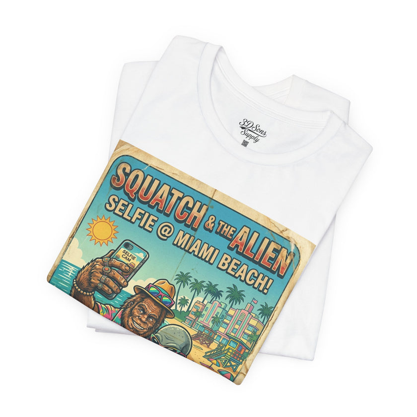 Squatch & The Alien Selfie Miami, Bigfoot Alien Poster Shirt