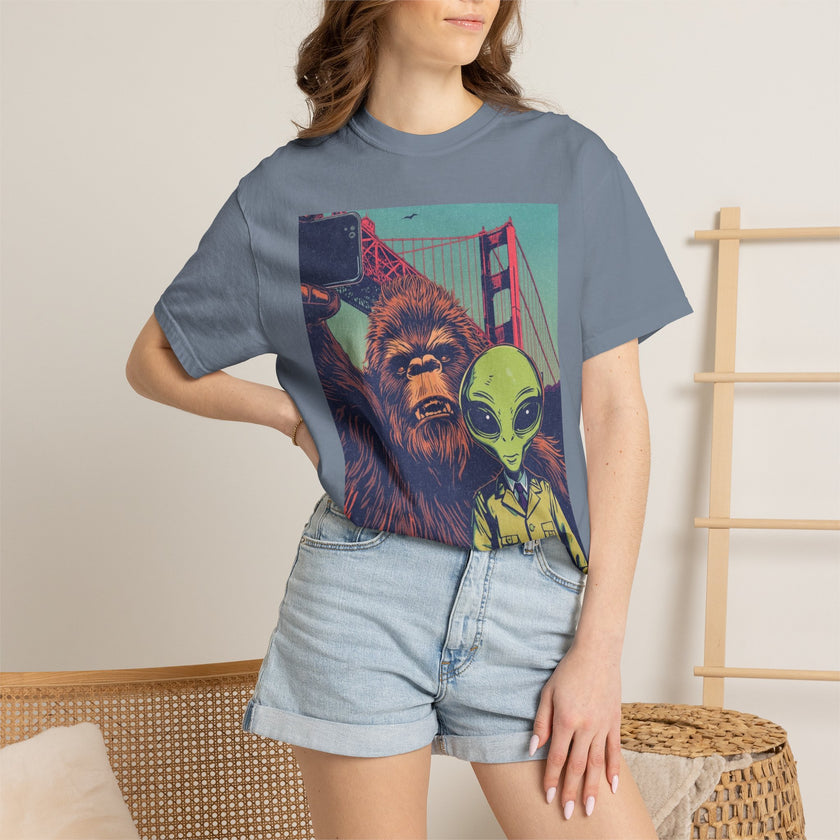 Alien & Bigfoot Golden Gate Bridge T-Shirt — San Francisco UFO & Cryptid Tee