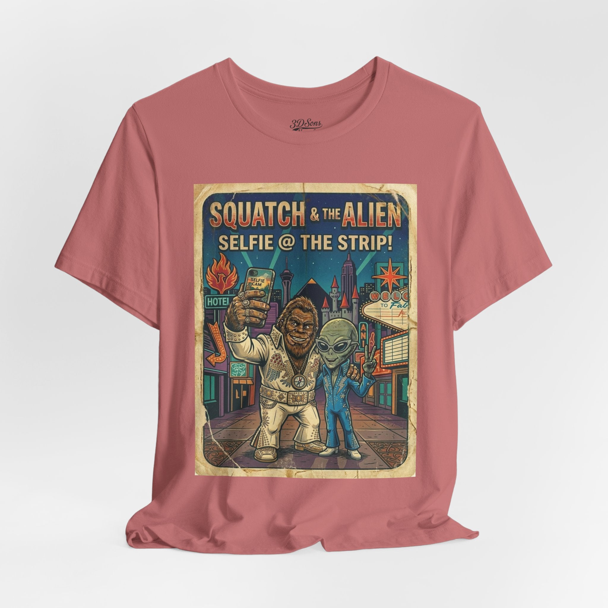 Squatch & The Alien Selfie Viva Las Vegas, Bigfoot Alien Poster Shirt