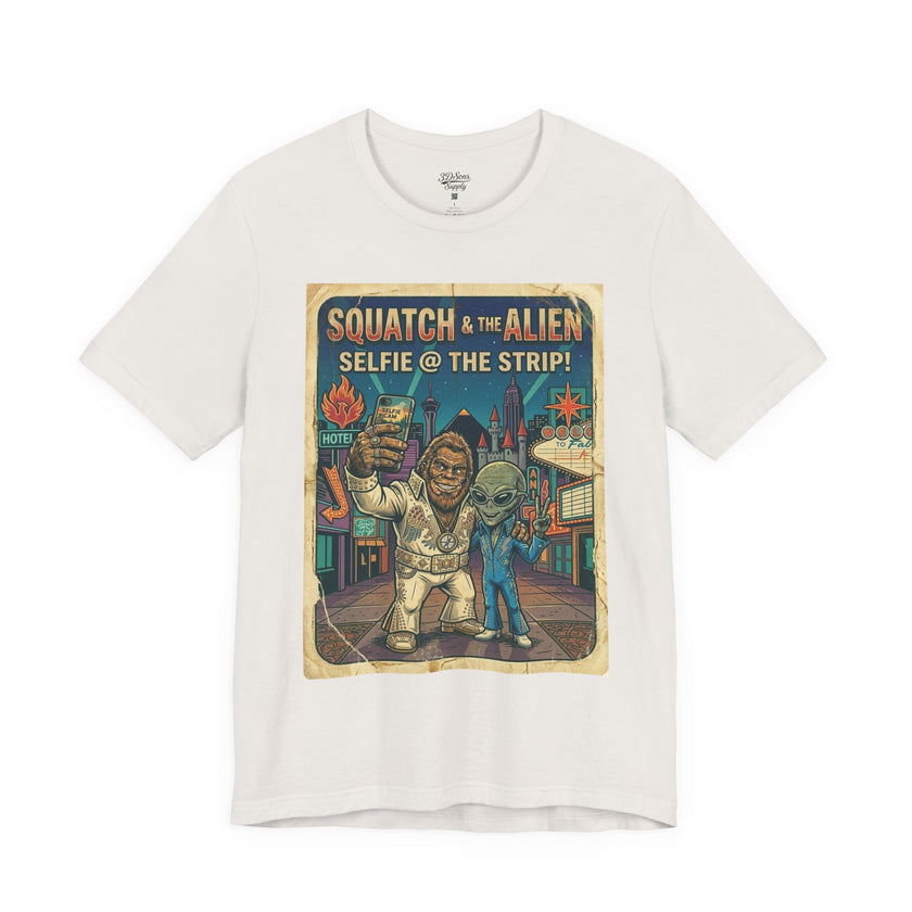 Squatch & The Alien Selfie Viva Las Vegas, Bigfoot Alien Poster Shirt