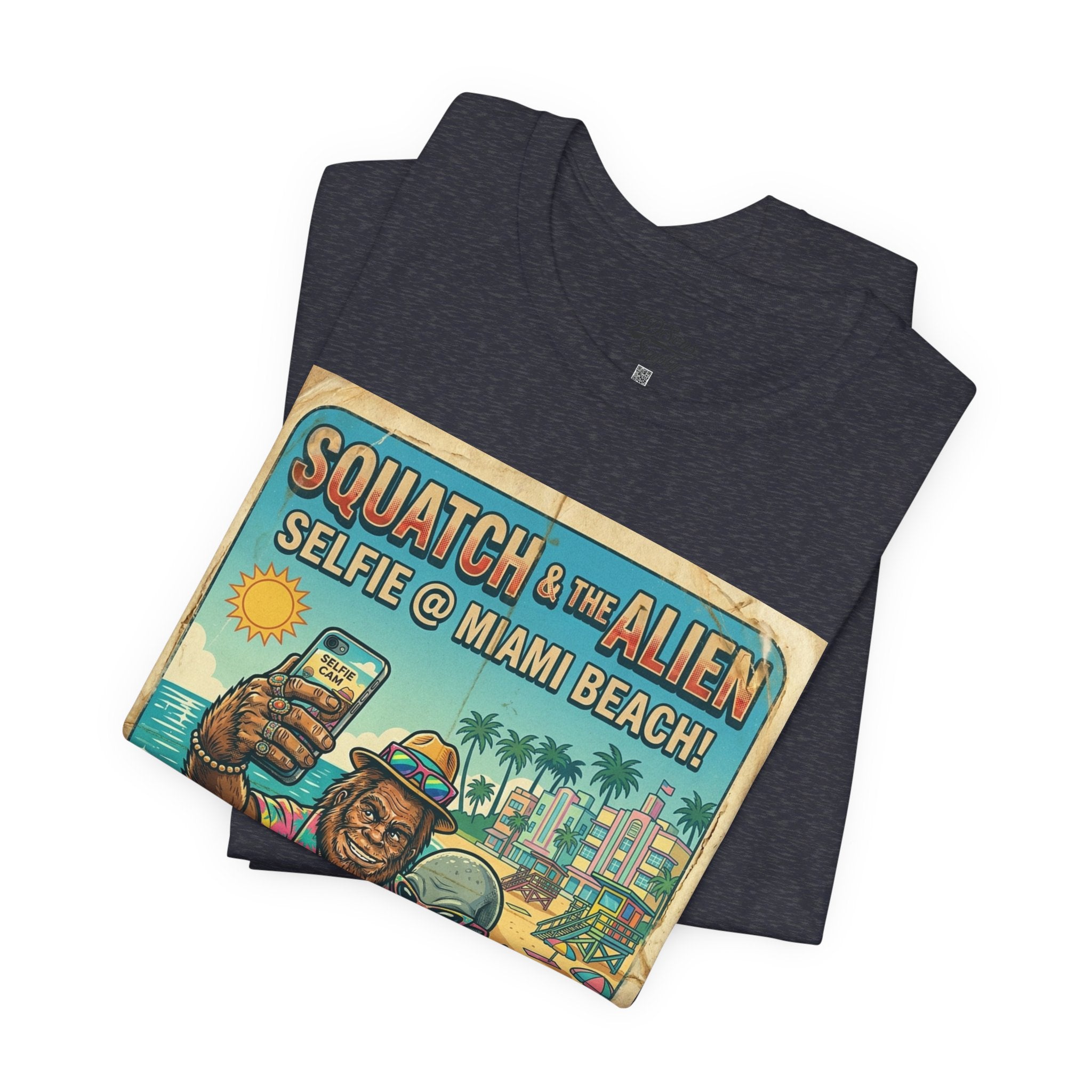 Squatch & The Alien Selfie Miami, Bigfoot Alien Poster Shirt