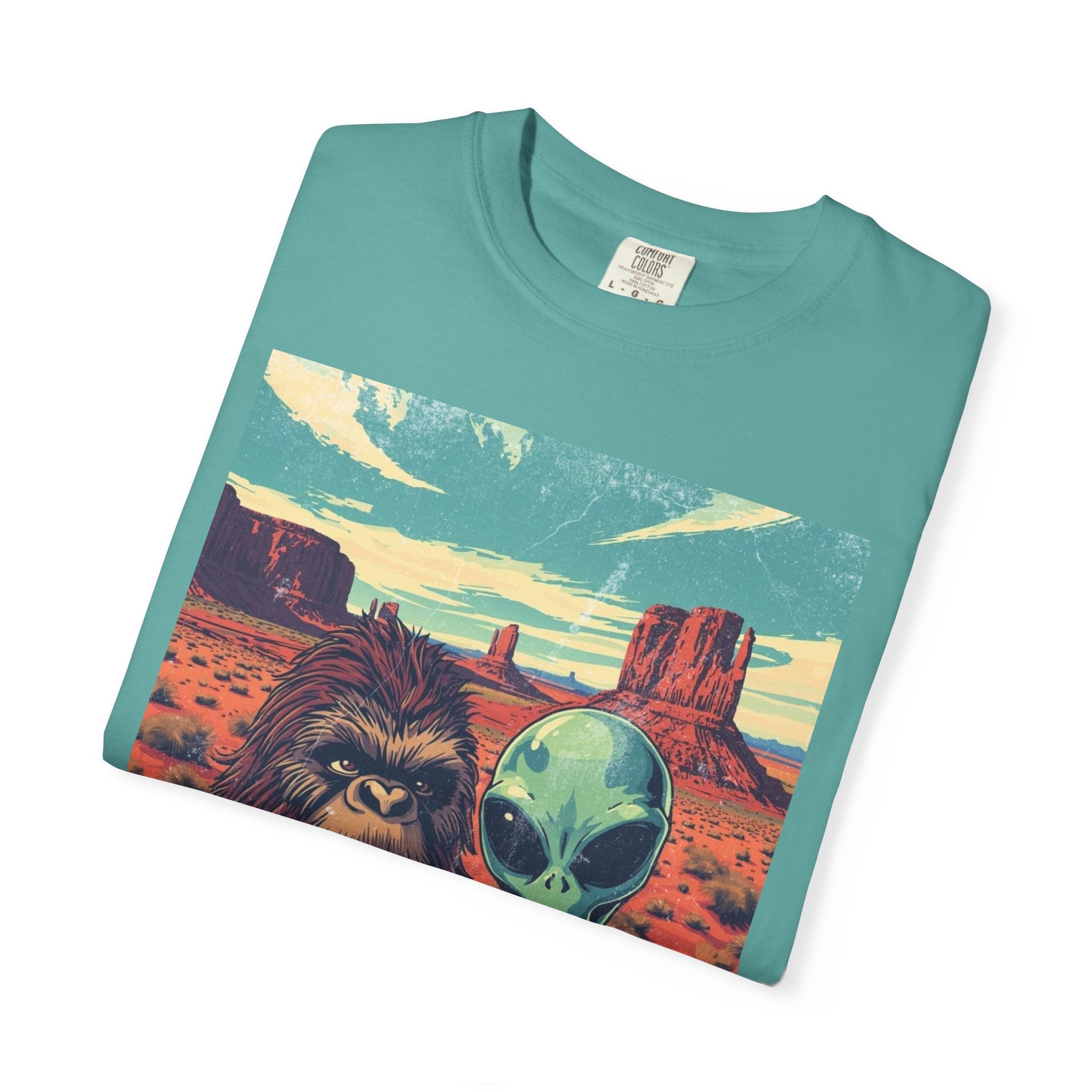 Alien & Bigfoot Monument Park T-Shirt