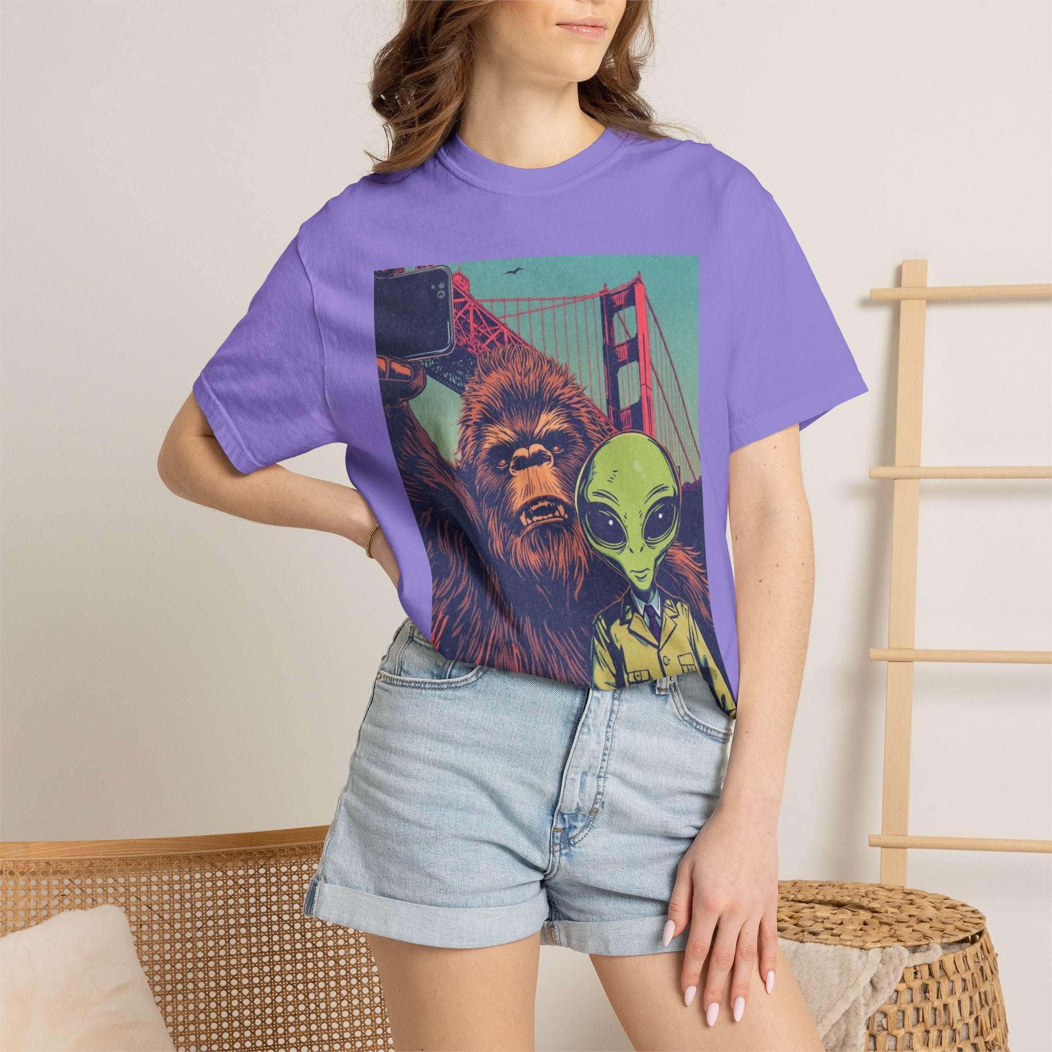 Alien & Bigfoot Golden Gate Bridge T-Shirt — San Francisco UFO & Cryptid Tee