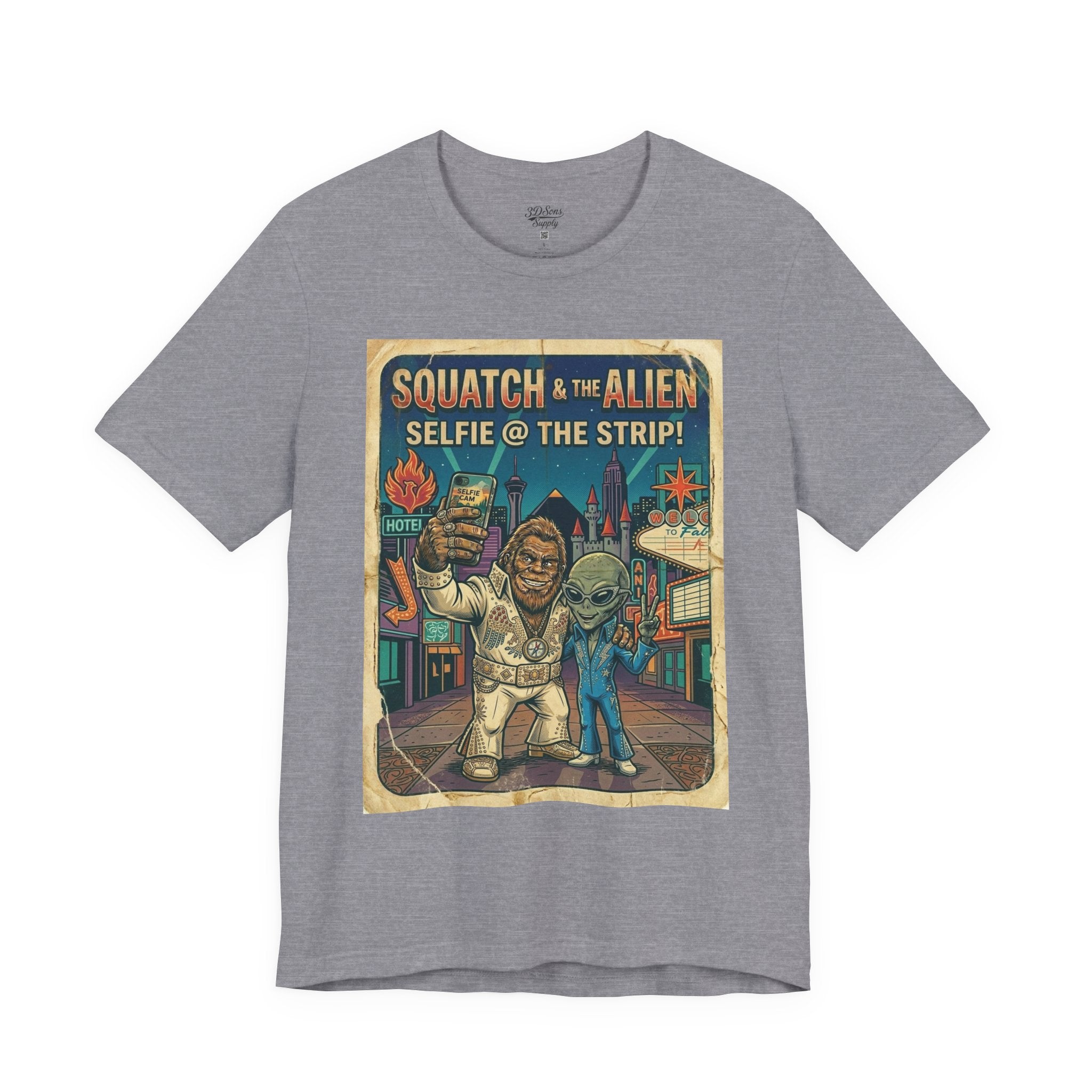 Squatch & The Alien Selfie Viva Las Vegas, Bigfoot Alien Poster Shirt