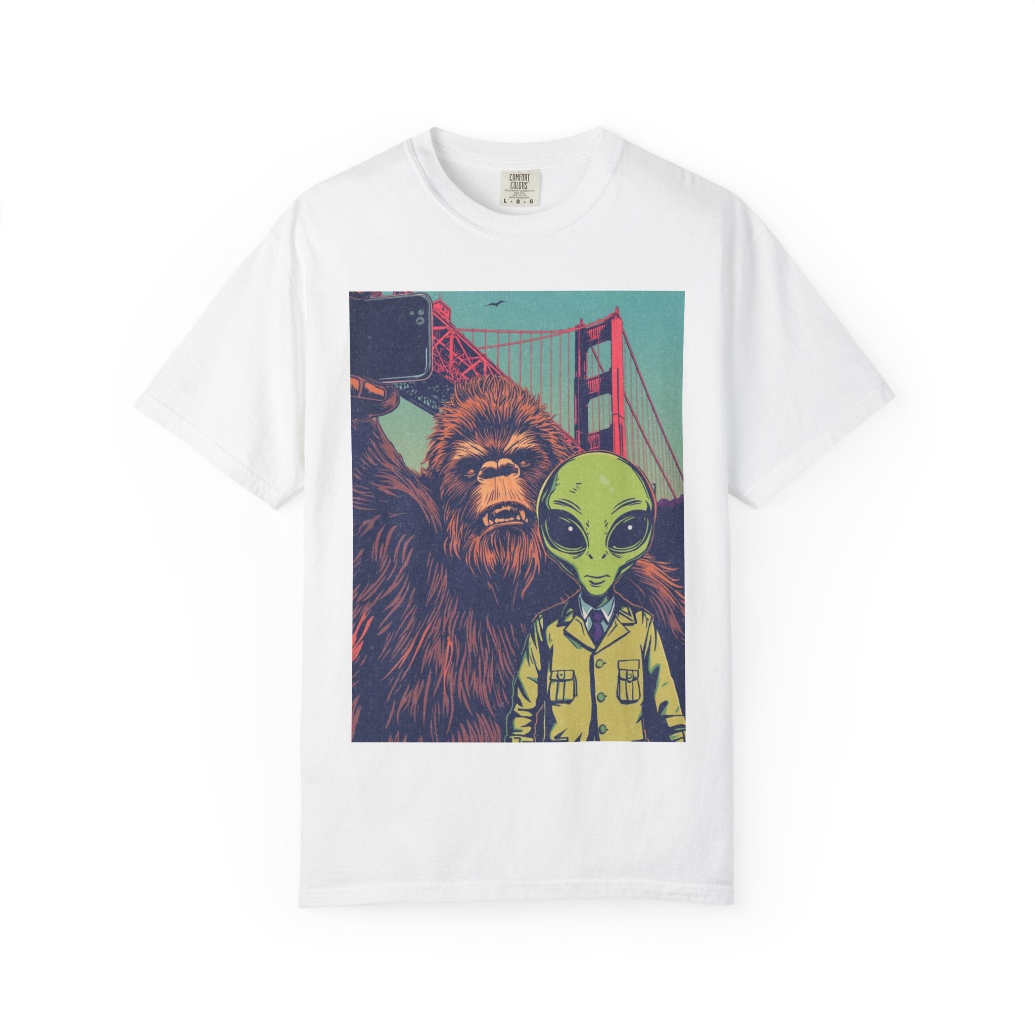 Alien & Bigfoot Golden Gate Bridge T-Shirt — San Francisco UFO & Cryptid Tee
