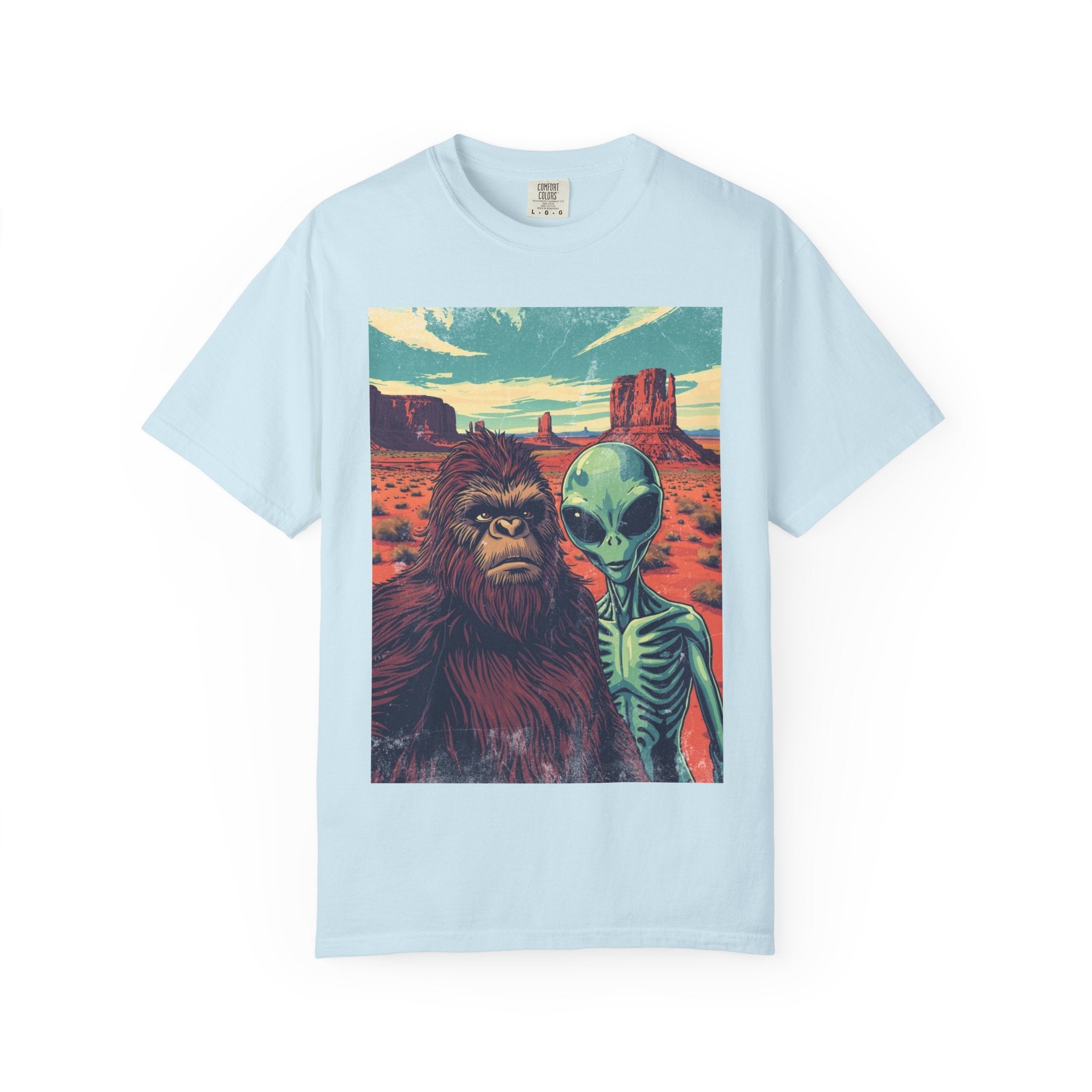 Alien & Bigfoot Monument Park T-Shirt