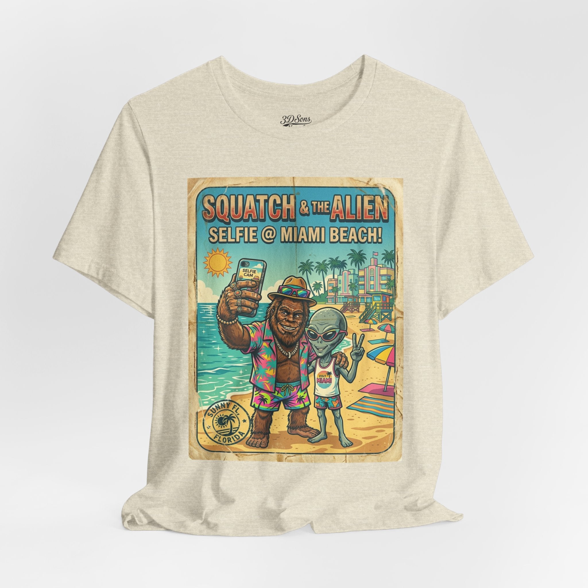 Squatch & The Alien Selfie Miami, Bigfoot Alien Poster Shirt