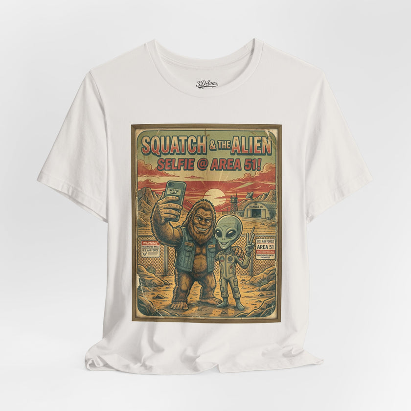 Squatch & The Alien Selfie Area 51,  Bigfoot Alien Poster Shirt