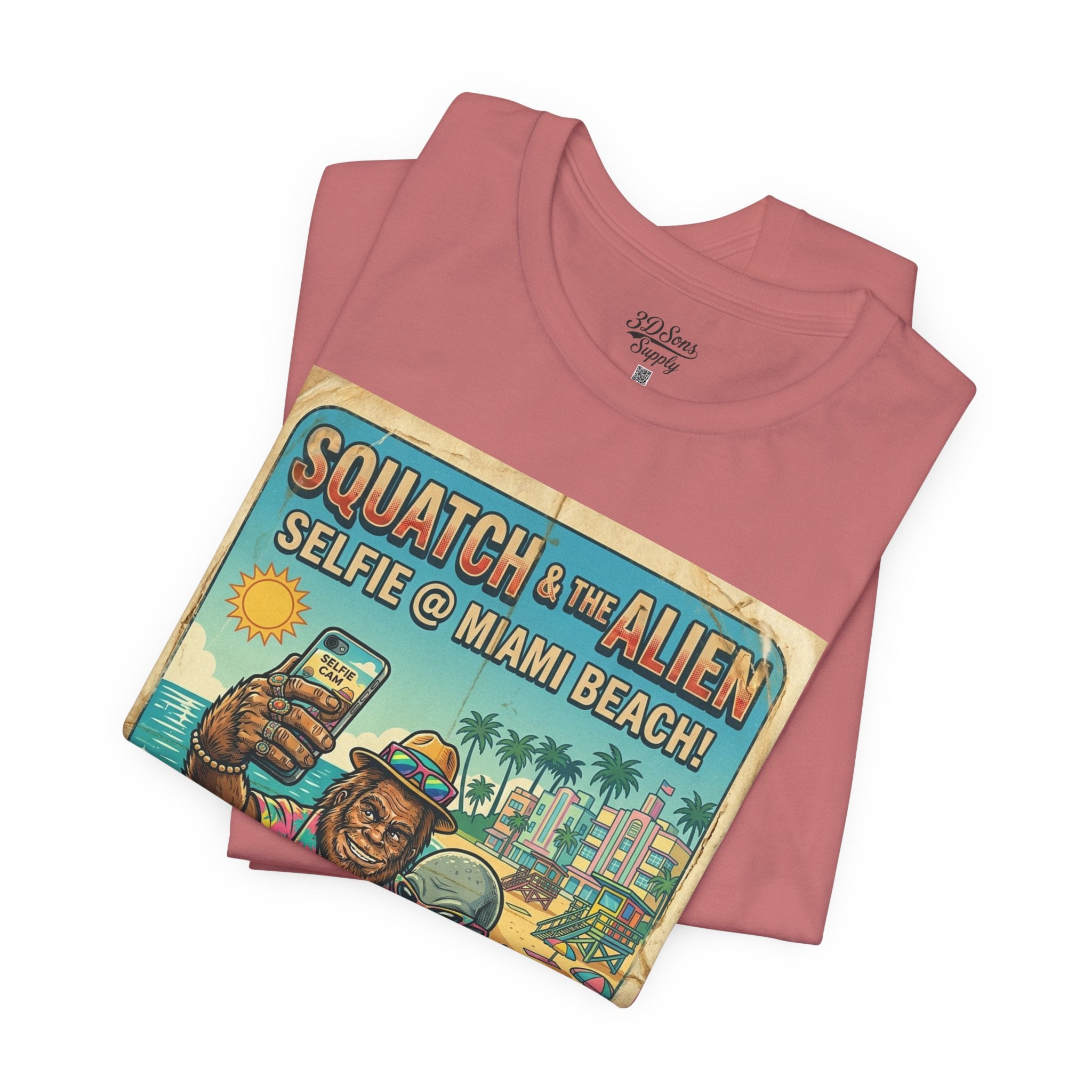 Squatch & The Alien Selfie Miami, Bigfoot Alien Poster Shirt