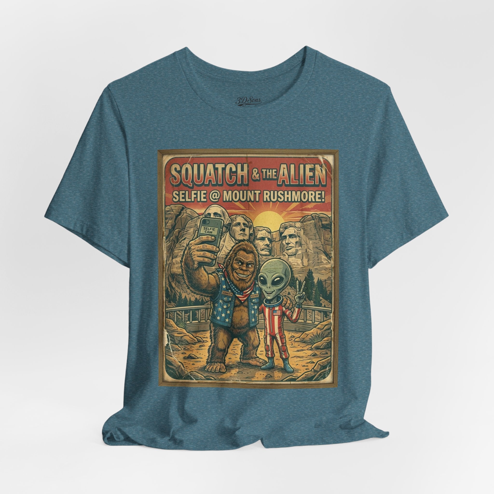Squatch & The Alien Selfie Mount Rushmore, Bigfoot Alien Poster Shirt