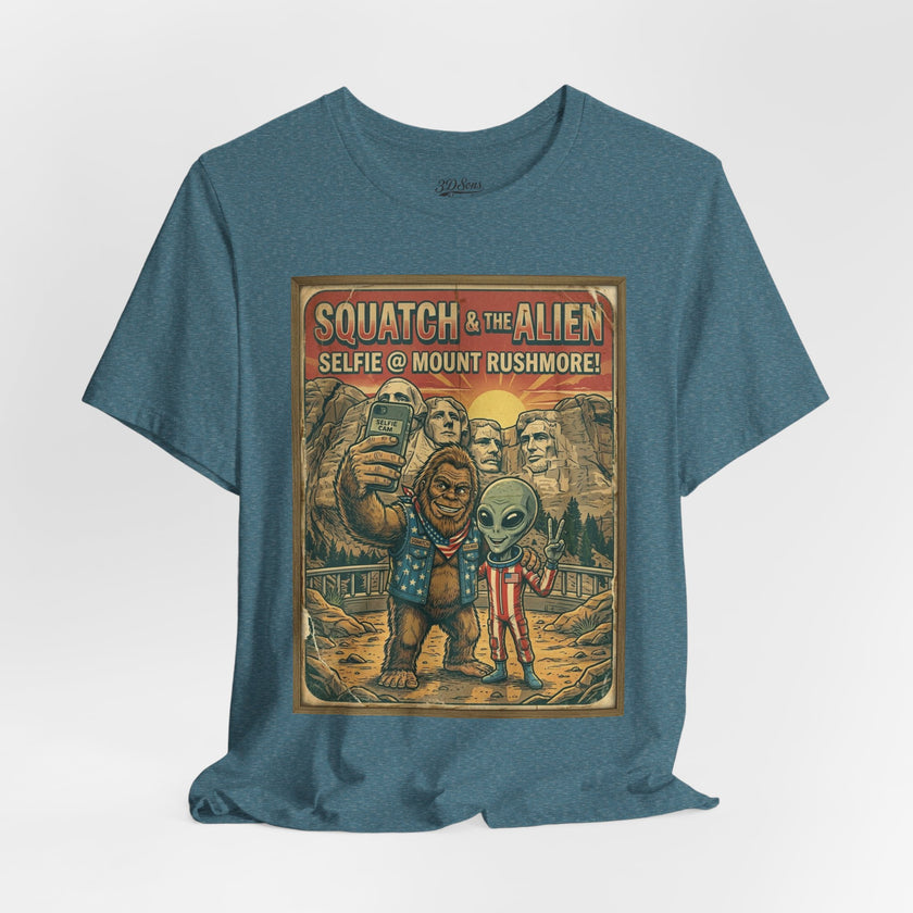 Squatch & The Alien Selfie Mount Rushmore, Bigfoot Alien Poster Shirt