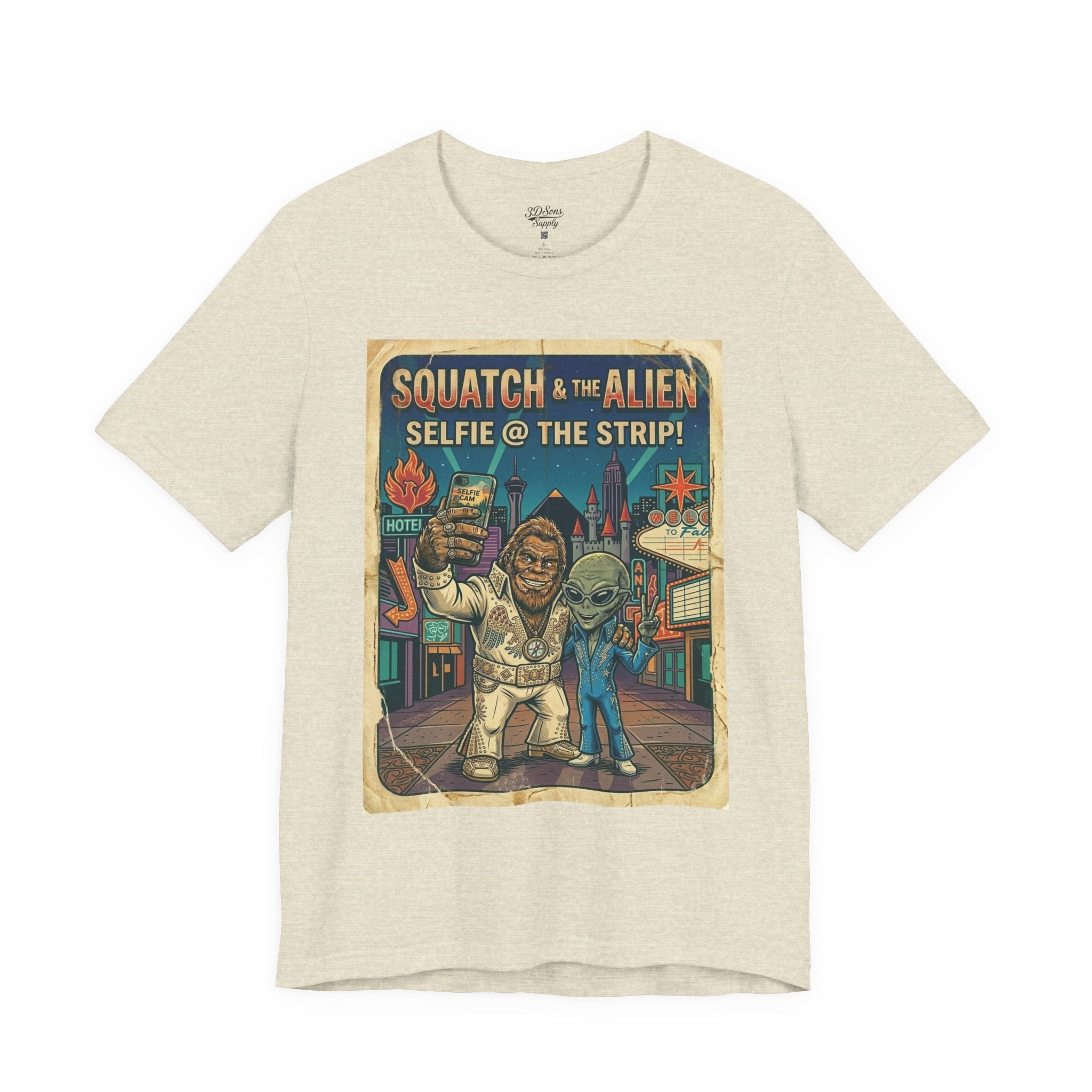 Squatch & The Alien Selfie Viva Las Vegas, Bigfoot Alien Poster Shirt
