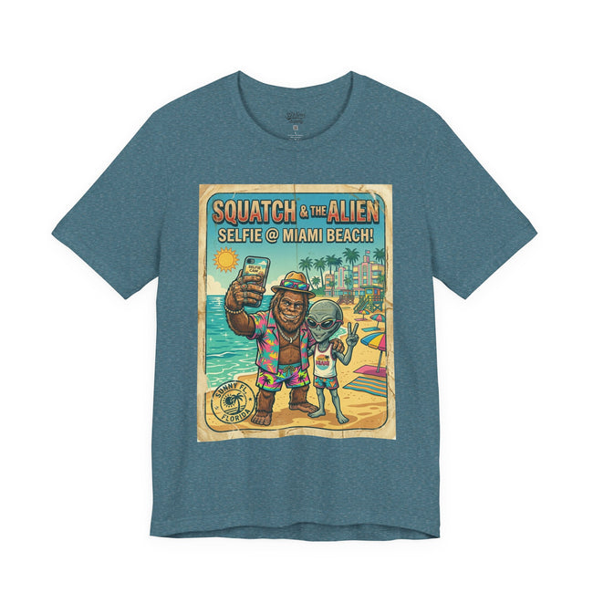 Squatch & The Alien Selfie Miami, Bigfoot Alien Poster Shirt