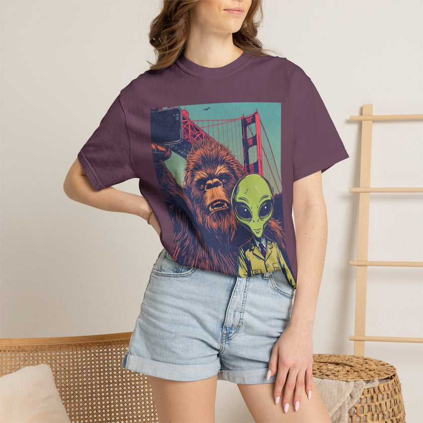 Alien & Bigfoot Golden Gate Bridge T-Shirt — San Francisco UFO & Cryptid Tee