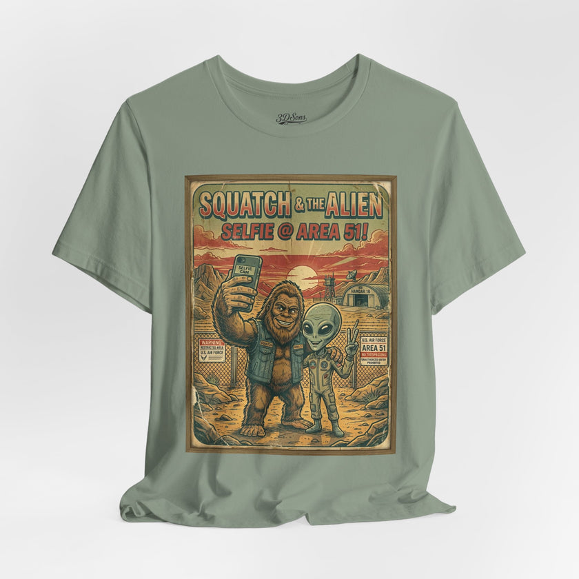 Squatch & The Alien Selfie Area 51,  Bigfoot Alien Poster Shirt