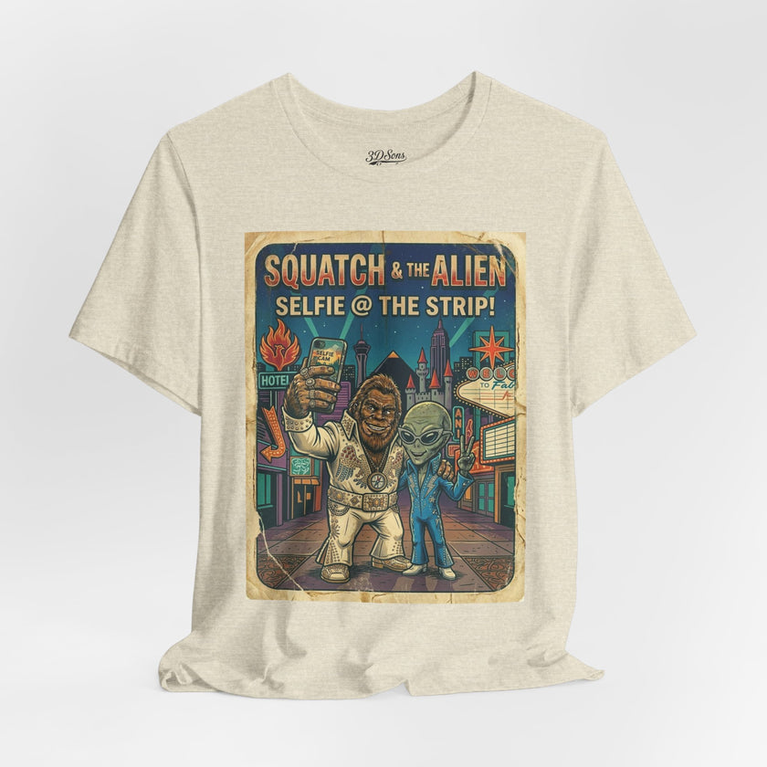 Squatch & The Alien Selfie Viva Las Vegas, Bigfoot Alien Poster Shirt