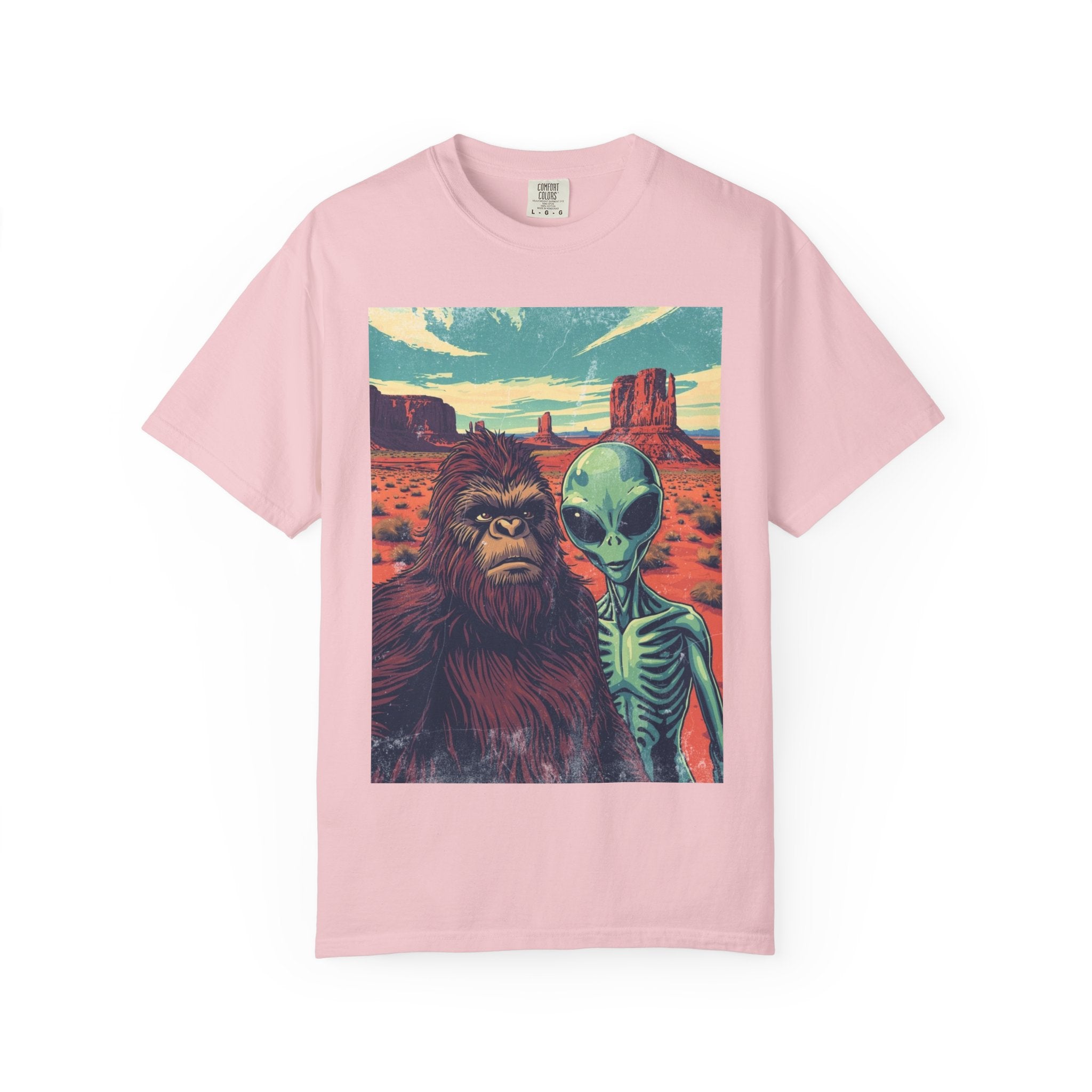 Alien & Bigfoot Monument Park T-Shirt
