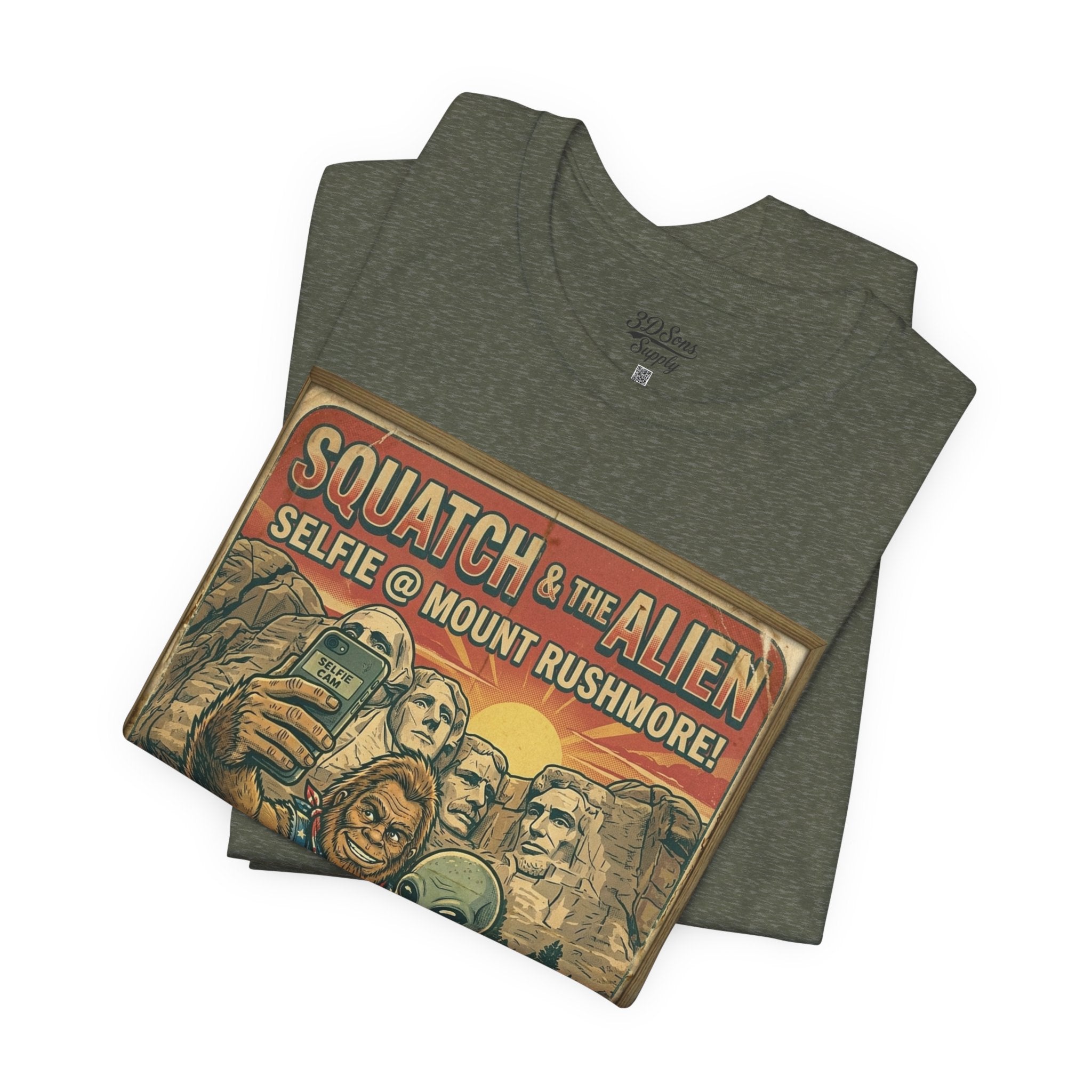Squatch & The Alien Selfie Mount Rushmore, Bigfoot Alien Poster Shirt