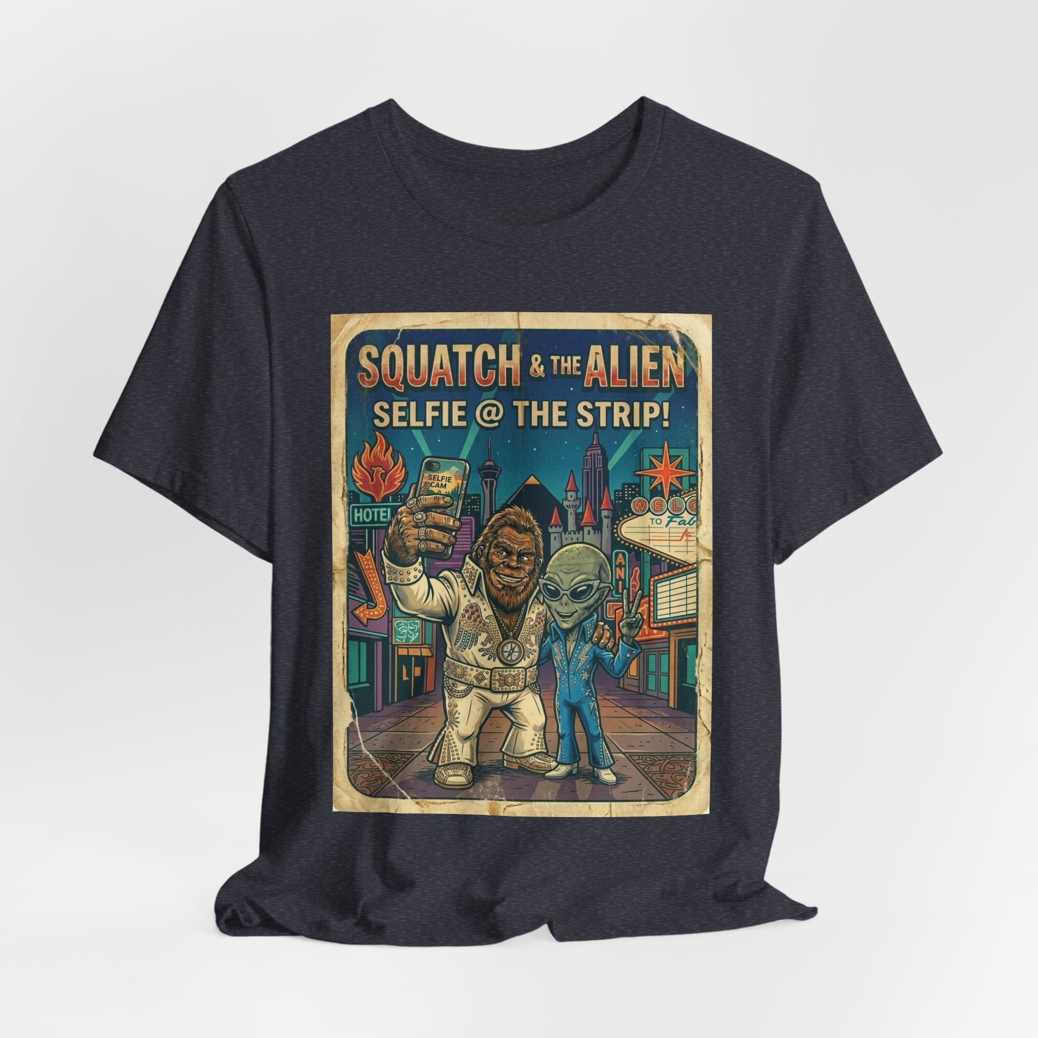 Squatch & The Alien Selfie Viva Las Vegas, Bigfoot Alien Poster Shirt