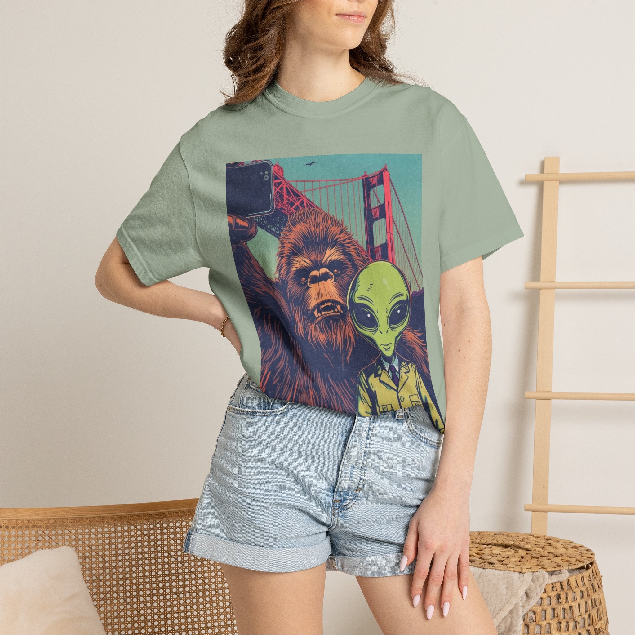 Alien & Bigfoot Golden Gate Bridge T-Shirt — San Francisco UFO & Cryptid Tee