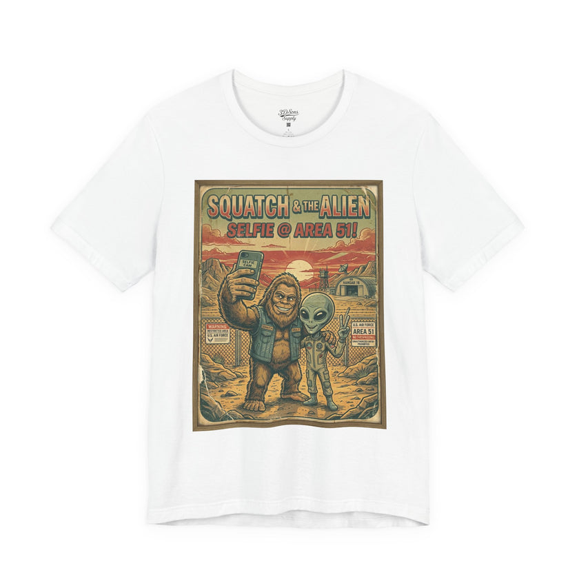 Squatch & The Alien Selfie Area 51,  Bigfoot Alien Poster Shirt