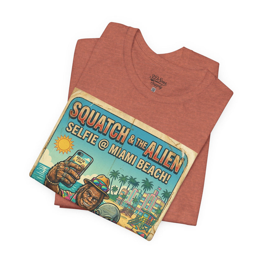 Squatch & The Alien Selfie Miami, Bigfoot Alien Poster Shirt