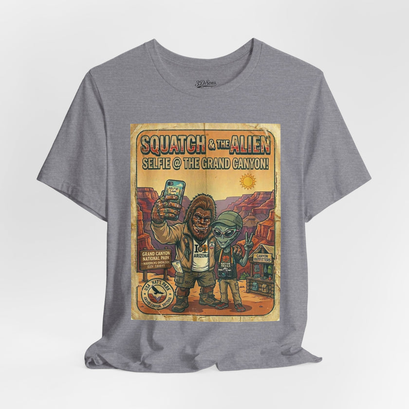 Squatch & The Alien Selfie Yellowstone, Bigfoot Alien Poster Shirt