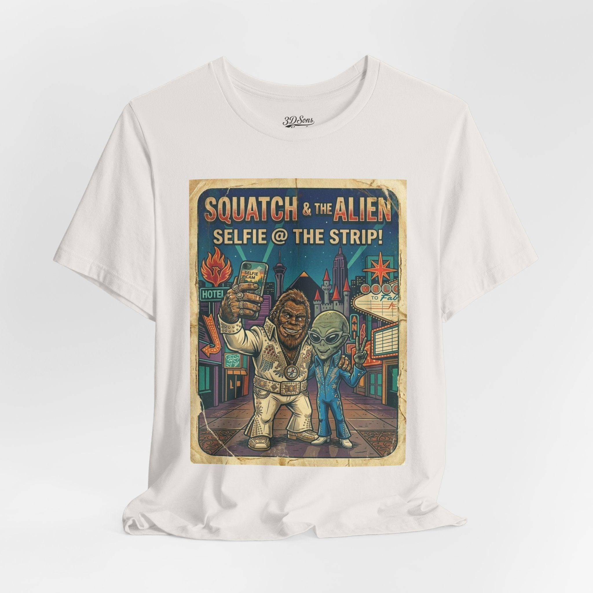 Squatch & The Alien Selfie Viva Las Vegas, Bigfoot Alien Poster Shirt