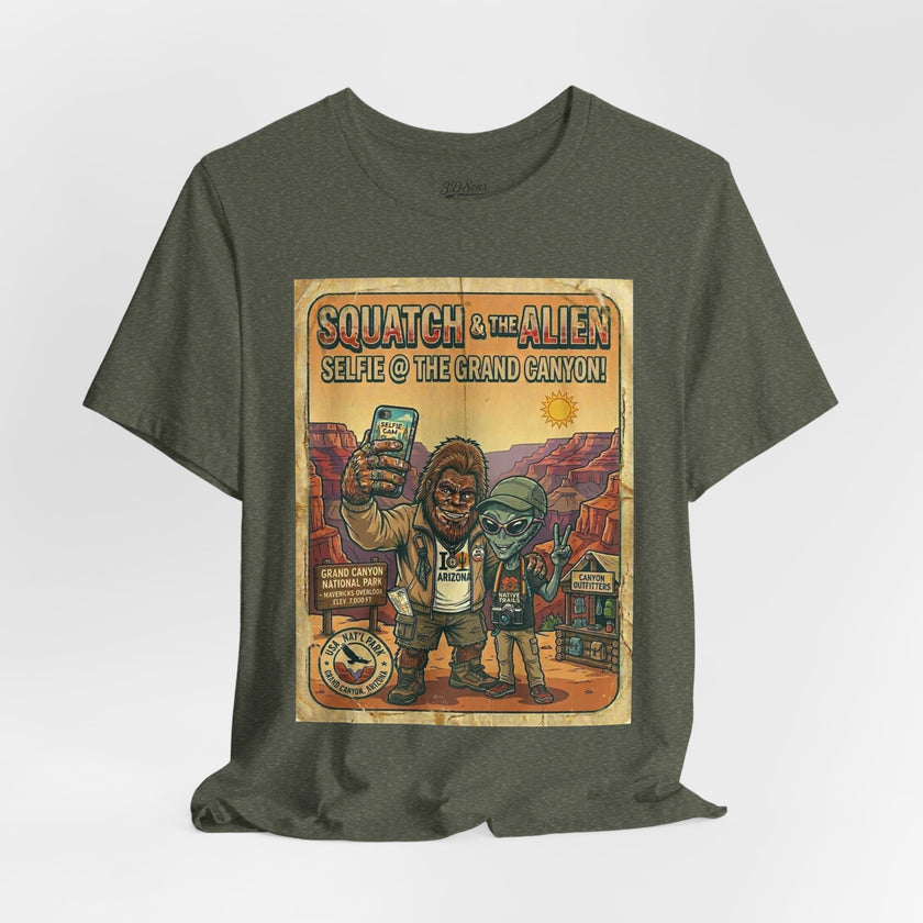 Squatch & The Alien Selfie Yellowstone, Bigfoot Alien Poster Shirt