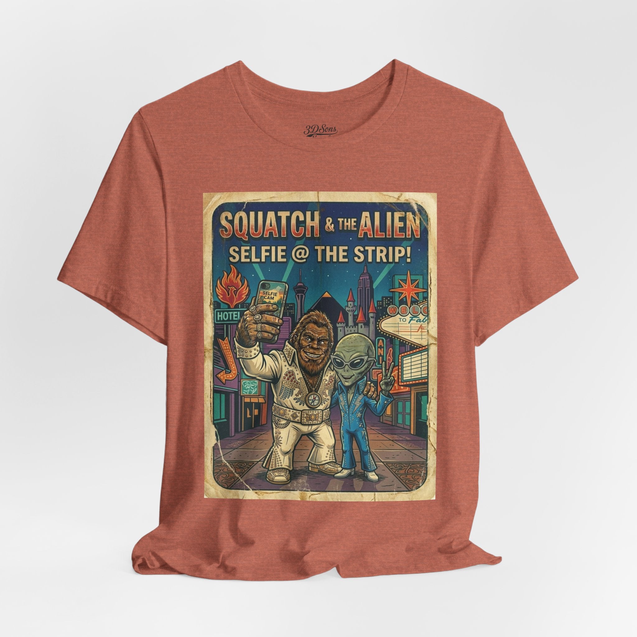 Squatch & The Alien Selfie Viva Las Vegas, Bigfoot Alien Poster Shirt