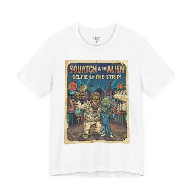 Squatch & The Alien Selfie Viva Las Vegas, Bigfoot Alien Poster Shirt