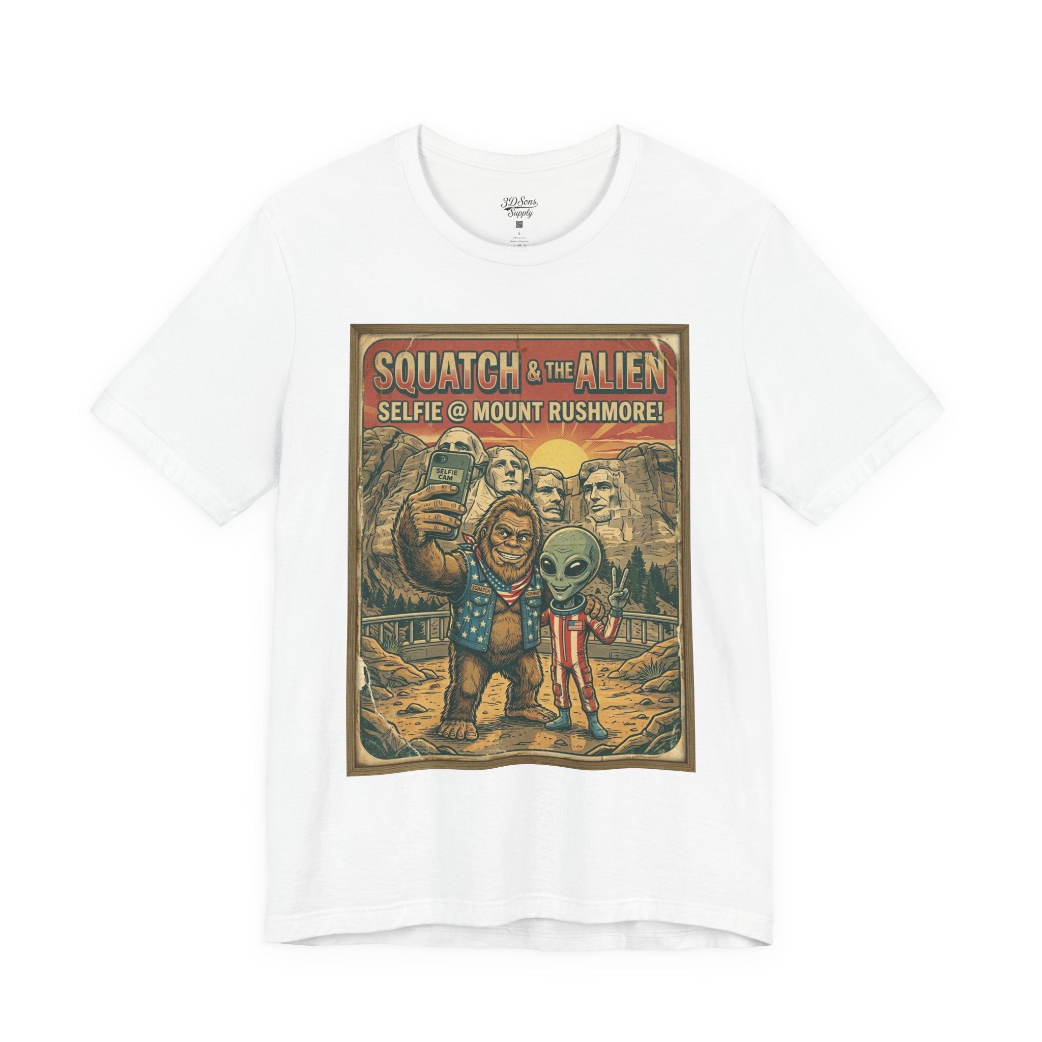 Squatch & The Alien Selfie Mount Rushmore, Bigfoot Alien Poster Shirt