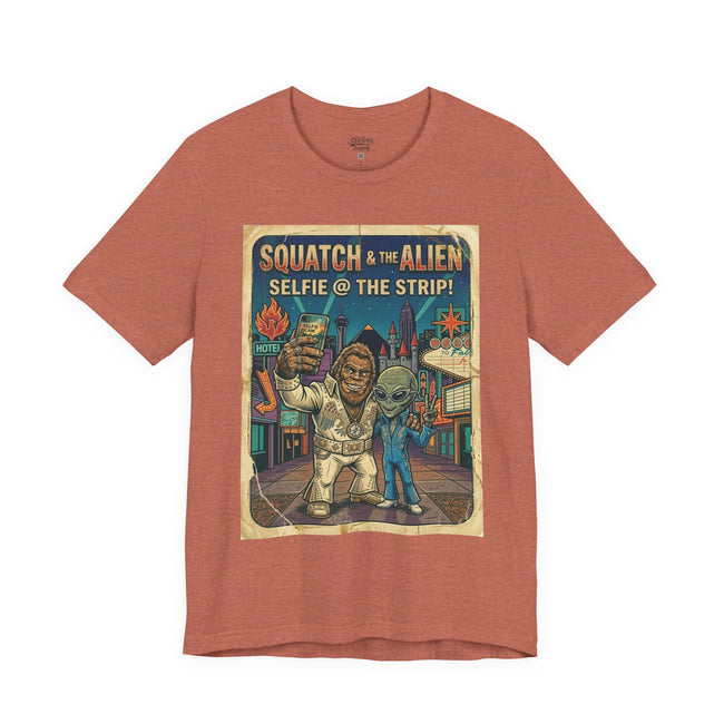 Squatch & The Alien Selfie Viva Las Vegas, Bigfoot Alien Poster Shirt