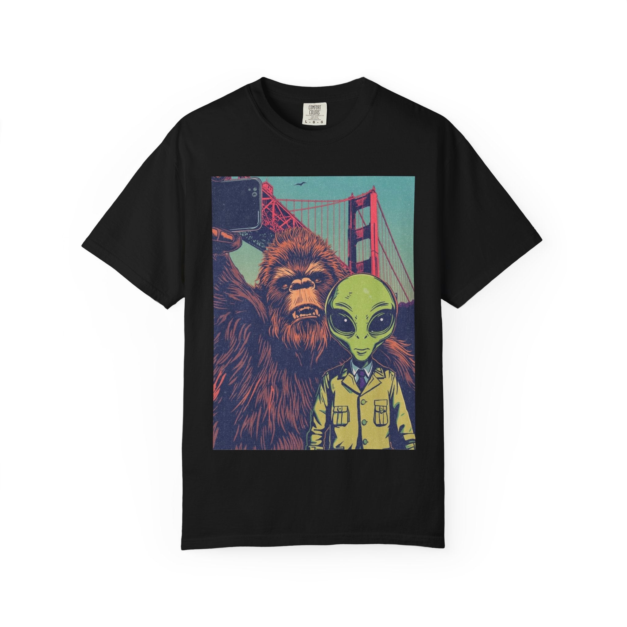Alien & Bigfoot Golden Gate Bridge T-Shirt — San Francisco UFO & Cryptid Tee