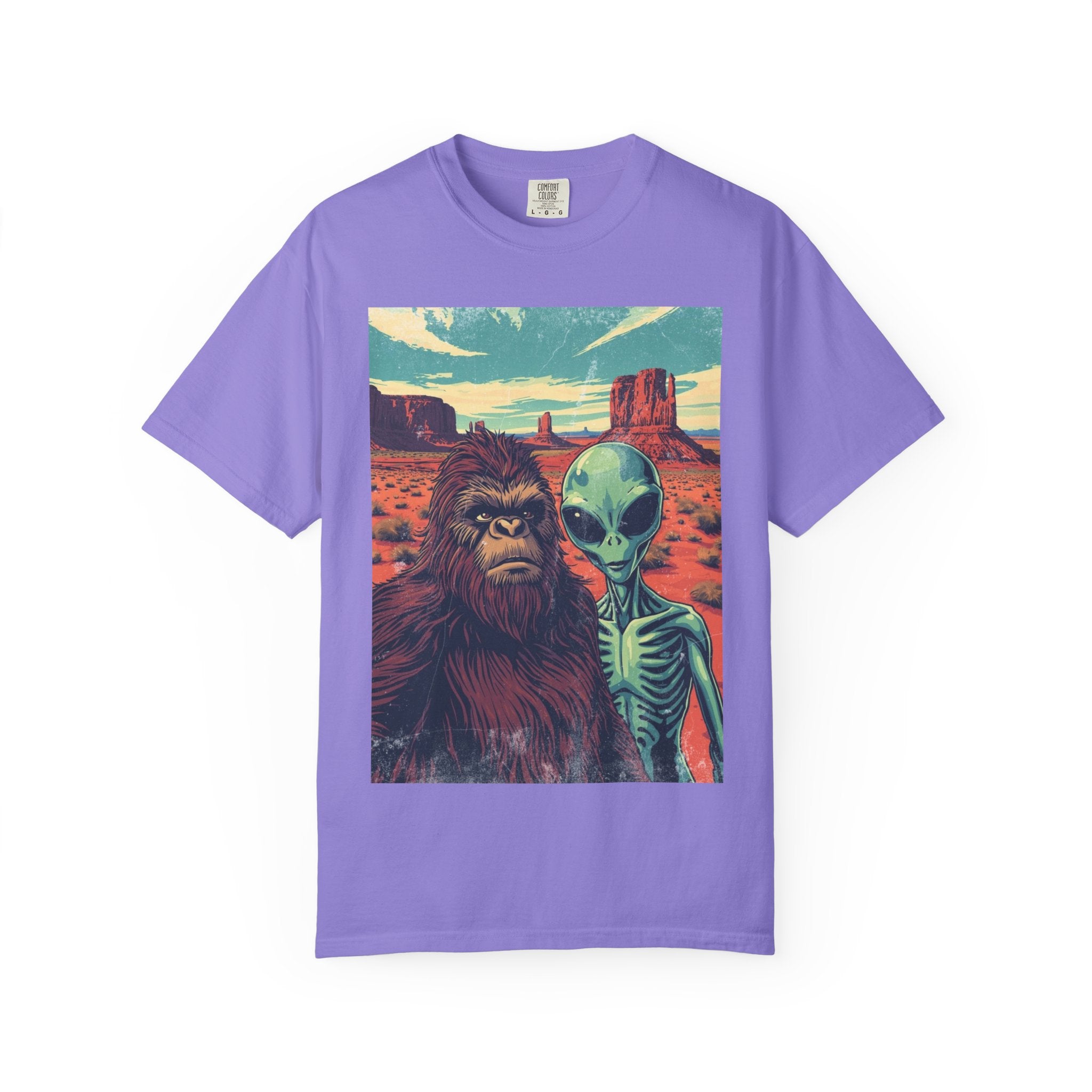 Alien & Bigfoot Monument Park T-Shirt