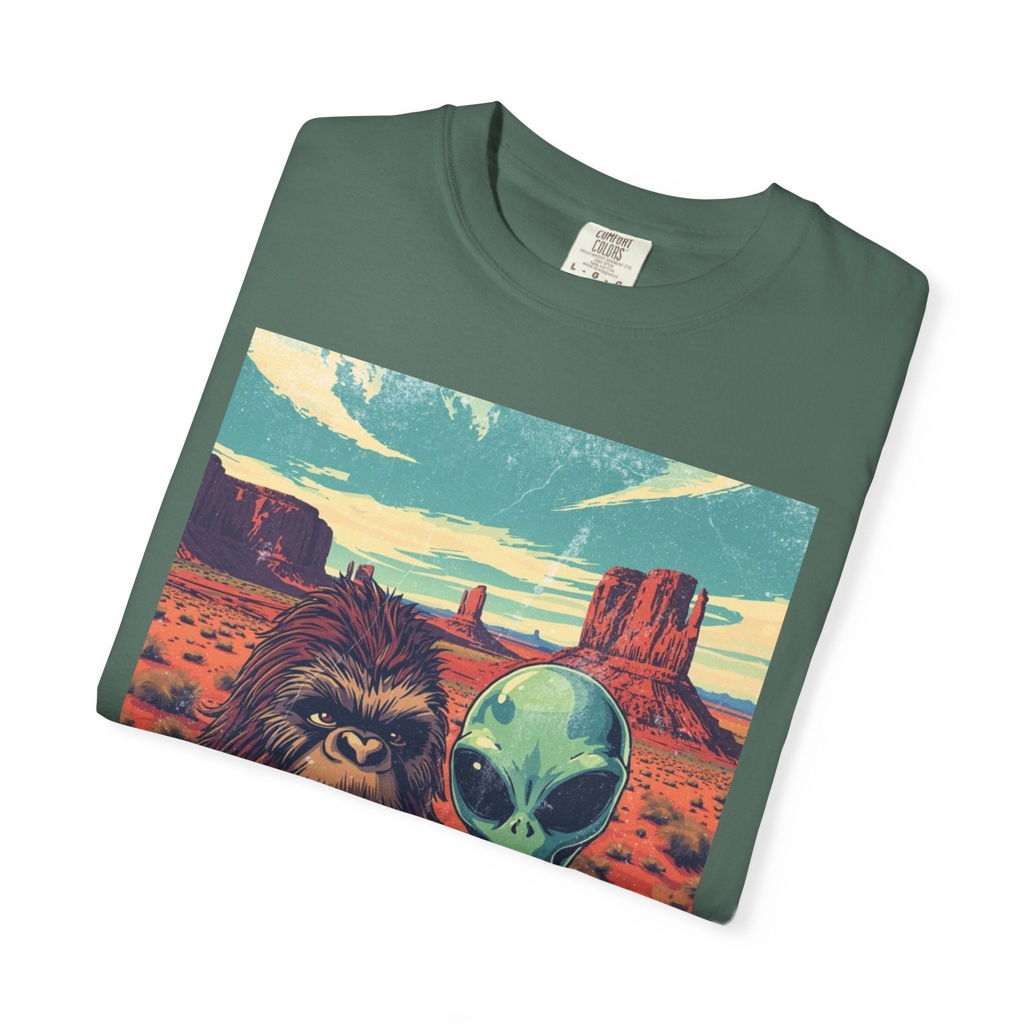 Alien & Bigfoot Monument Park T-Shirt