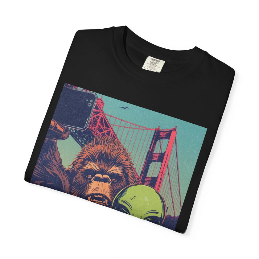 Alien & Bigfoot Golden Gate Bridge T-Shirt — San Francisco UFO & Cryptid Tee