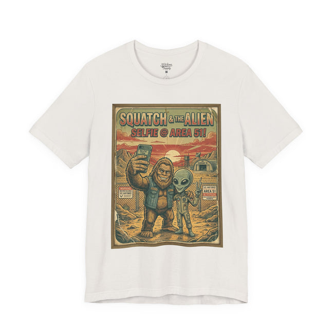 Squatch & The Alien Selfie Area 51,  Bigfoot Alien Poster Shirt